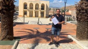 El portavoz socialista de Arboleas acusa al alcalde de desmantelar la Policía local El portavoz socialista de Arboleas acusa al alcalde de desmantelar la Policía local