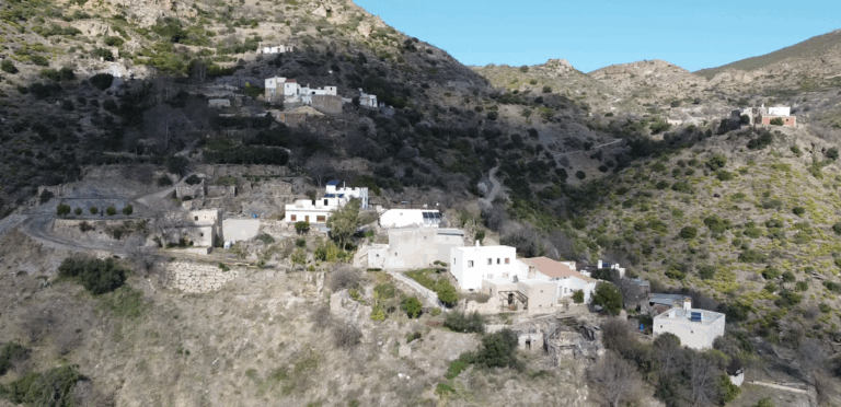 Grima insiste en conectarse a la electrificación militar de Sierra Cabrera y consulta a Medio Ambiente