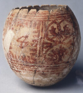 El Museo Arqueológico Nacional exhibe un huevo de avestruz milenario hallado en Villaricos