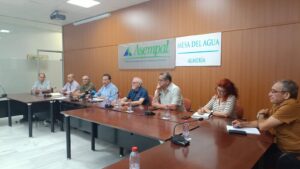 La Mesa del Agua advierte: “El levante está sin desaladora, sin Negratín y con recortes del Tajo”