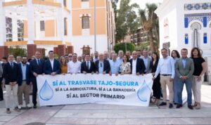 Todos los alcaldes de la comarca claman contra el recorte en el trasvase Tajo-Segura salvo los de Lubrín, Mojácar y Garrucha