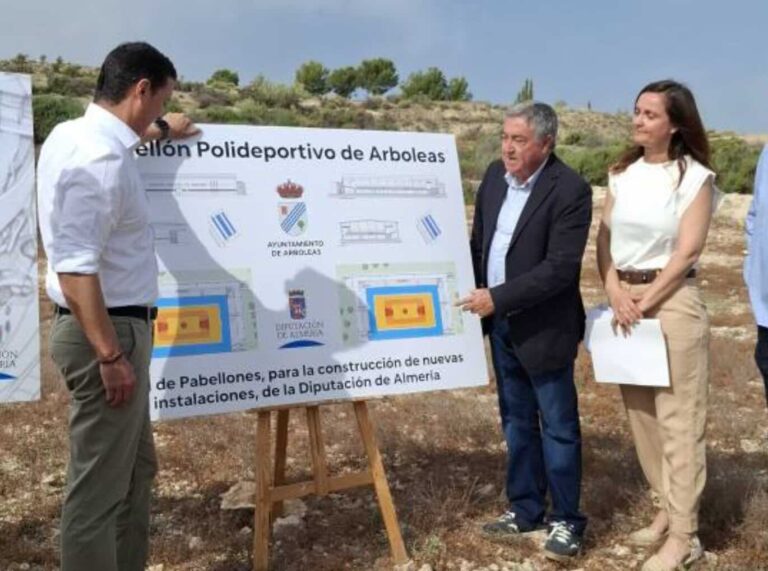 El PP cumple el pacto y cede la Alcaldía de Arboleas a la independiente Pepa Rodríguez