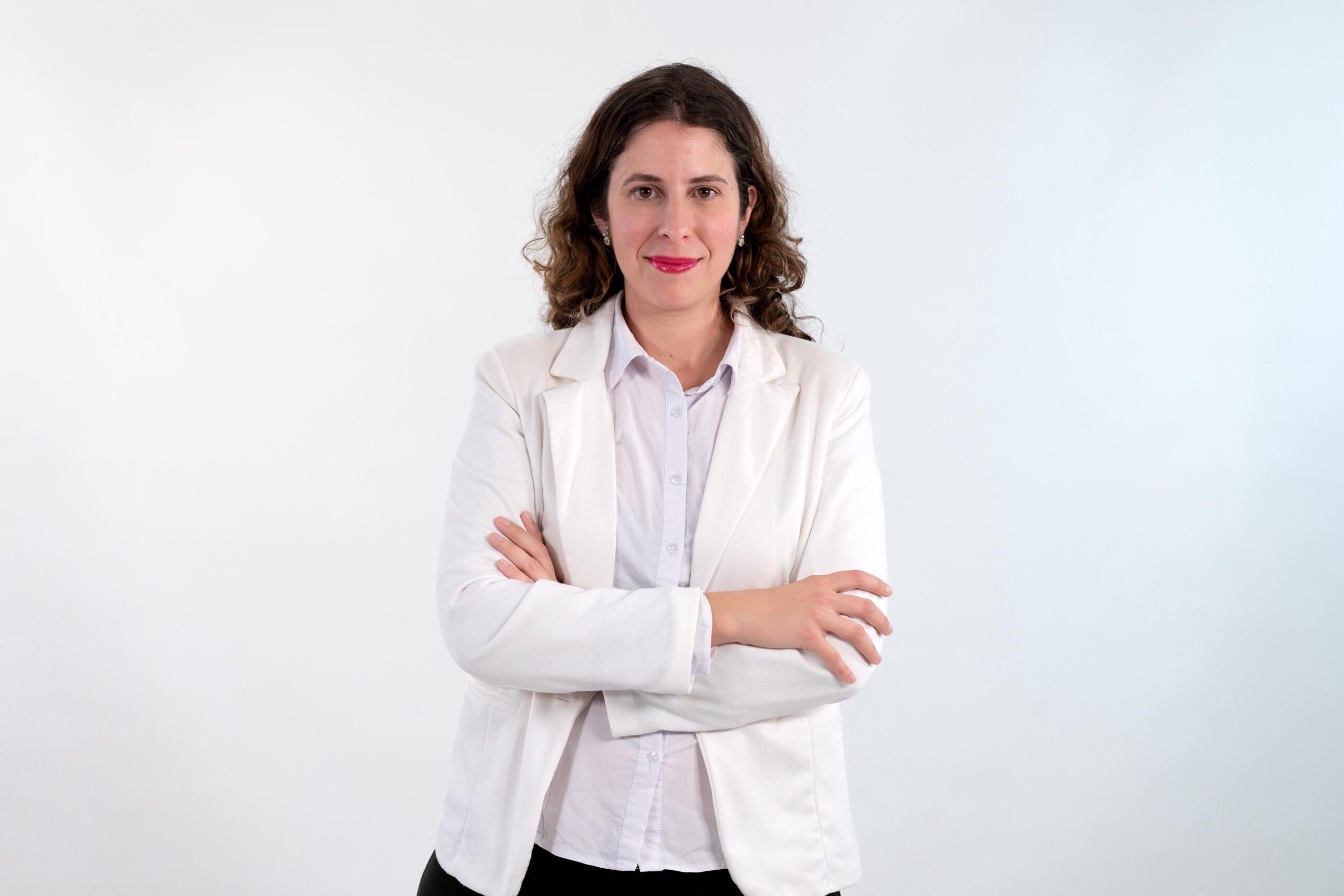 “Se han empeñado en empobrecer a las familias de Vera subiendo las tasas”