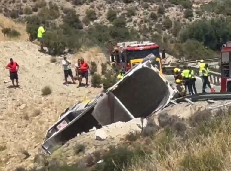 Lubrín pide ayuda a Zurgena para el “arreglo urgente” de la carretera donde falleció un vecino de Albox