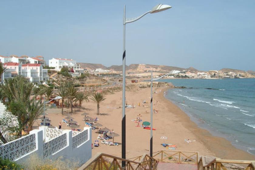 Hallan el cadáver de un ciudadano francés en playa de Pozo del Esparto tras «sufrir un paro cardiaco»