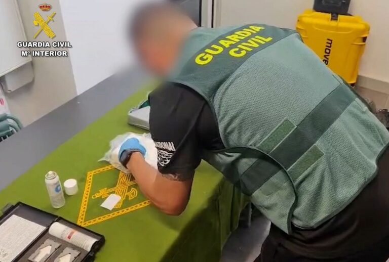 Detenidas tres personas en Vera por tráfico de drogas