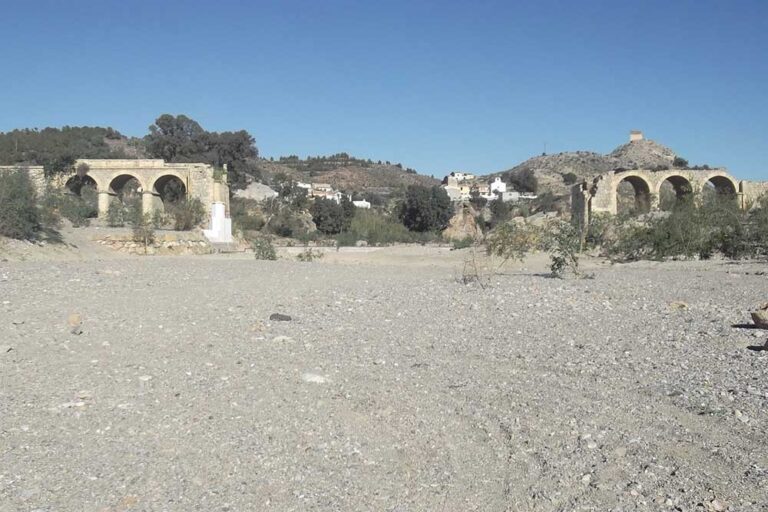 Overa Viva solicitará al alcalde huercalense la urgente restauración del Aljibe de la Reina