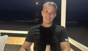 Daily Mail recoge la queja de una madre por el cierre del caso de su hijo fallecido en Mojácar