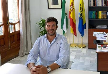 Se reconoce incompetente sobre la obra de la ‘variante’ a pesar de ‘poner’ 4 millones