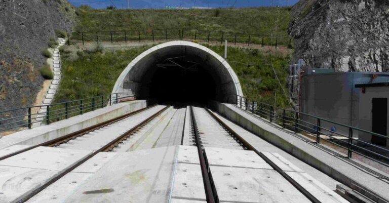8,2 millones aceleran los trabajos del tramo del AVE Vera-Almería