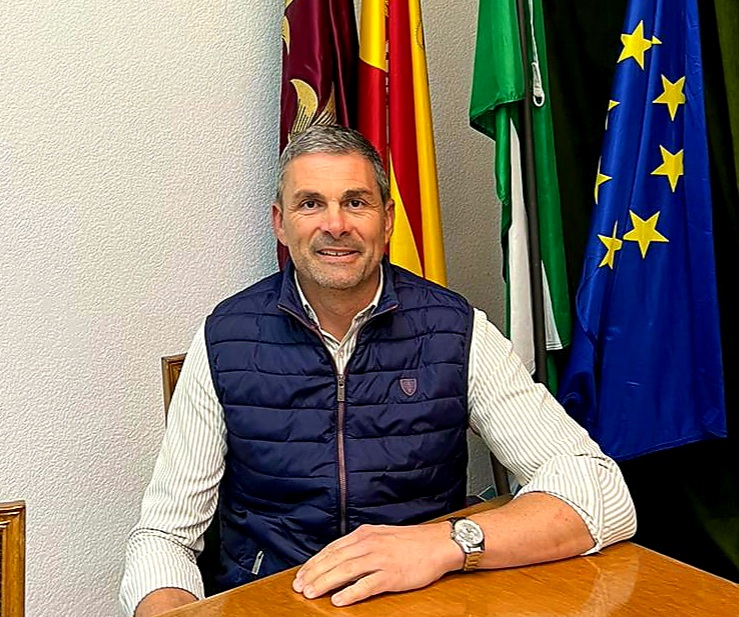 “Estaré satisfecho cuando vea las máquinas trabajando en la rotonda”