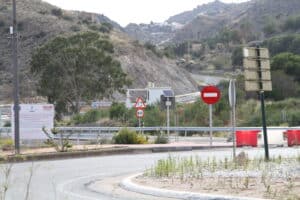 El deslinde de 27 fincas impide reanudar las obras de la variante de Mojácar antes de Navidad