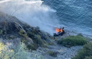 Un inmigrante muere y doce resultan heridos tras un fin de semana de oleada de pateras en Mojácar Un inmigrante muere y doce resultan heridos tras un fin de semana de oleada de pateras en Mojácar