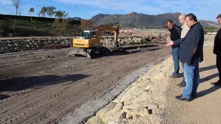 Pulpí recibe una subvención para paliar daños por inundaciones, pero el alcalde insiste en encauzar la rambla para evitarlos