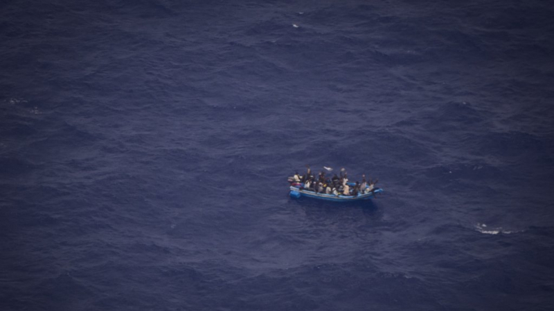 Condenan a 5 años de prisión a los traficantes de una patera interceptada en la costa de Carboneras