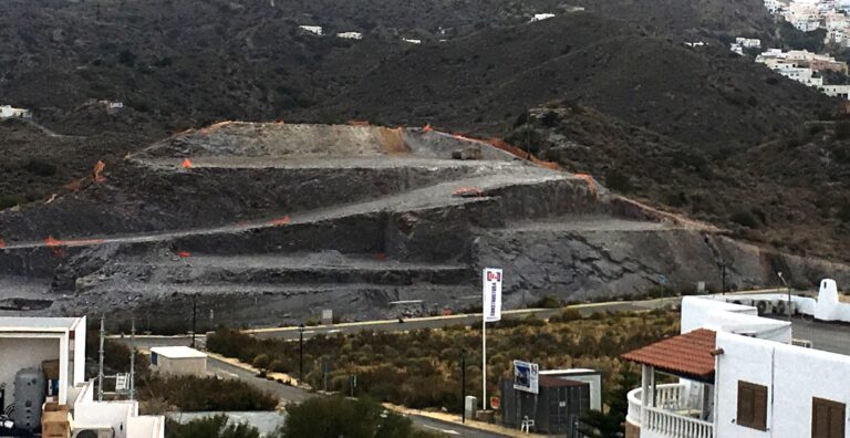 Salvemos Mojácar mantiene cuatro frentes judiciales contra la política urbanística municipal