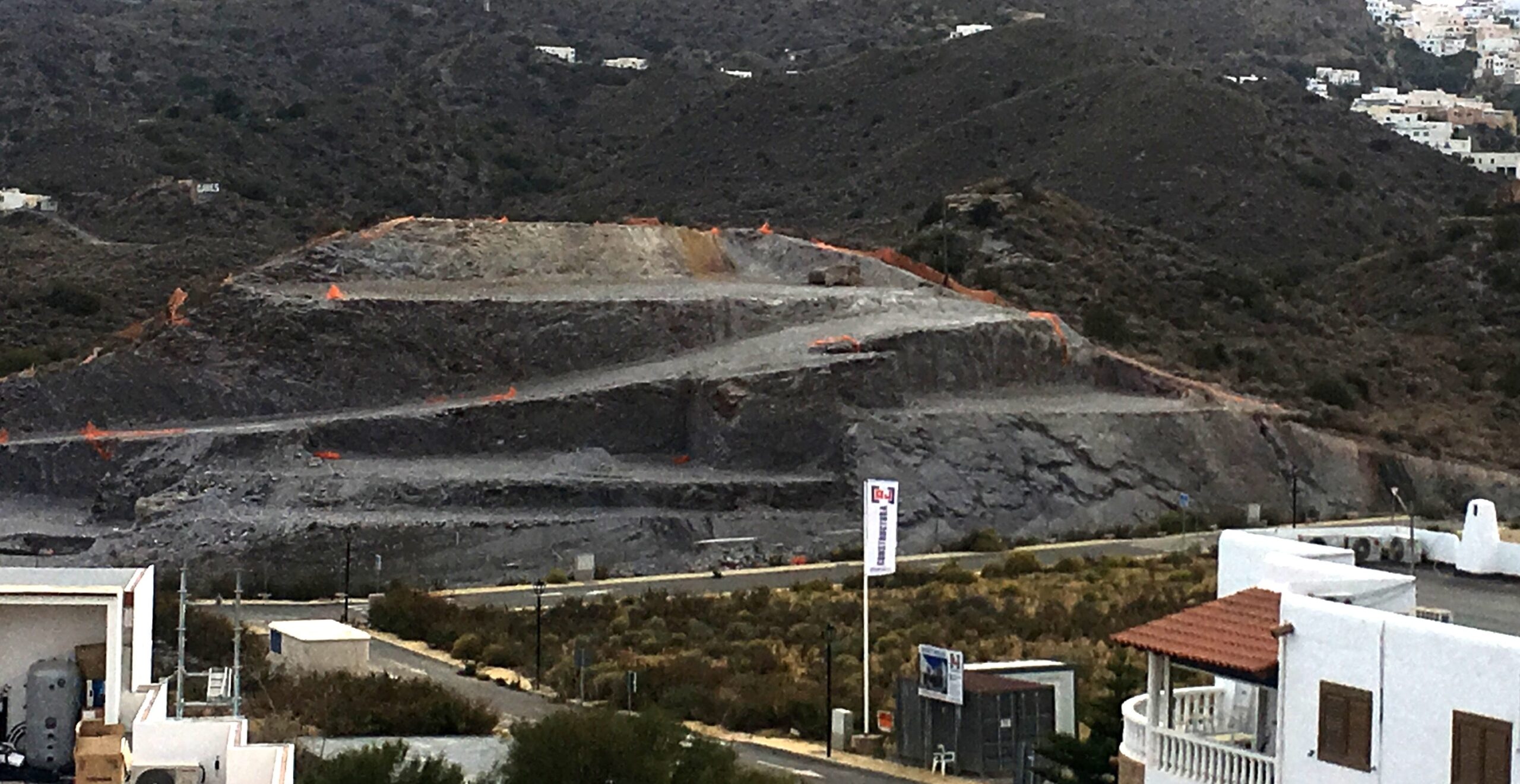 Salvemos Mojácar mantiene cuatro frentes judiciales contra la política urbanística municipal