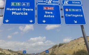 Antas y Vera piden al Gobierno ampliar la carretera que los une “antes de que no quepa un coche más”