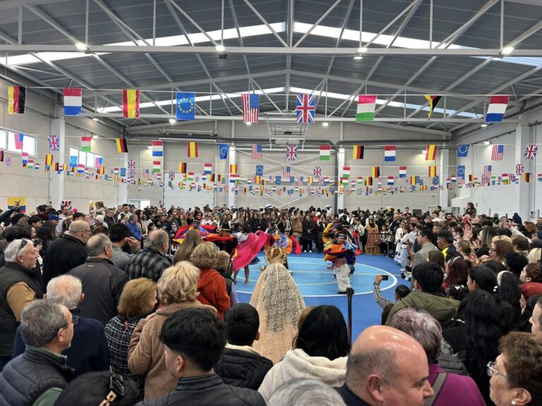 Huércal-Overa elige hacer bandera de su diversidad con un acto de reconocimiento institucional