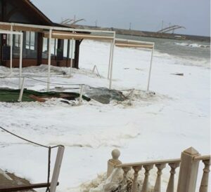 El Levante en alerta amarilla por fuerte oleaje y viento costero El Levante en alerta amarilla por fuerte oleaje y viento costero