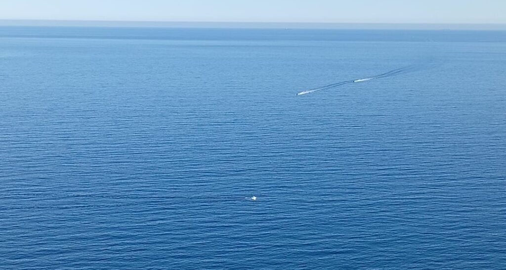 Casi un centenar de inmigrantes en dos pateras, pero solo 29 atendidos: muchos huyeron en Carboneras