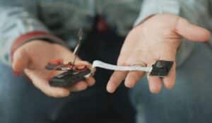 Varios aspirantes intentan copiar el examen de conducir en Huércal-Overa y uno acaba en el centro de salud