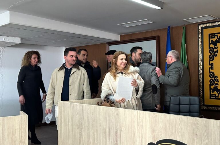 Garrucha pendiente de que Vox renueve el pacto o entregue la Alcaldía al PSOE