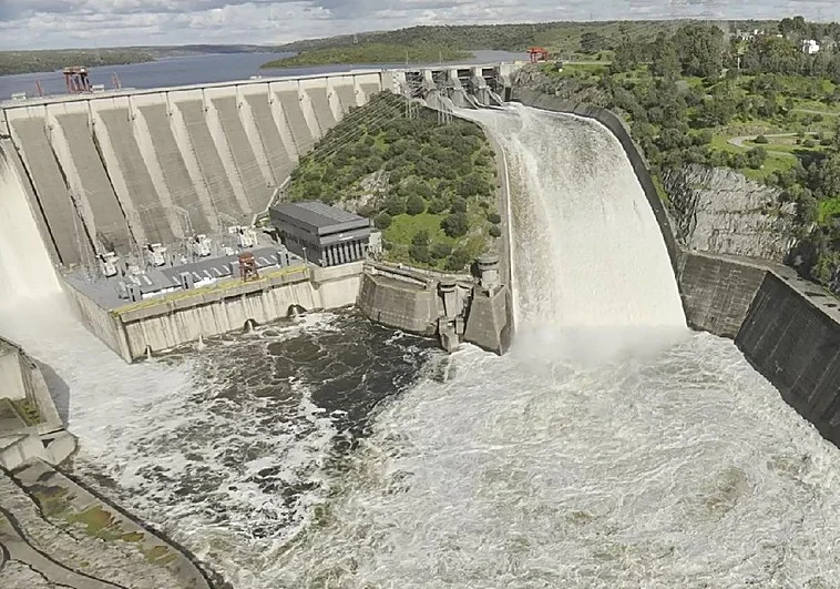 El Gobierno niega a la comarca agua del Tajo que está inundando Portugal