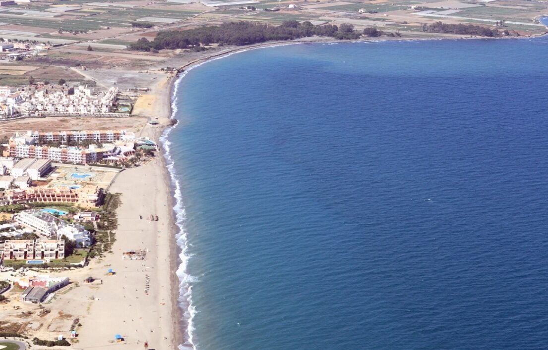 Tras 24 años esperando los espigones de Vera y Garrucha, se supera el último escollo ambiental