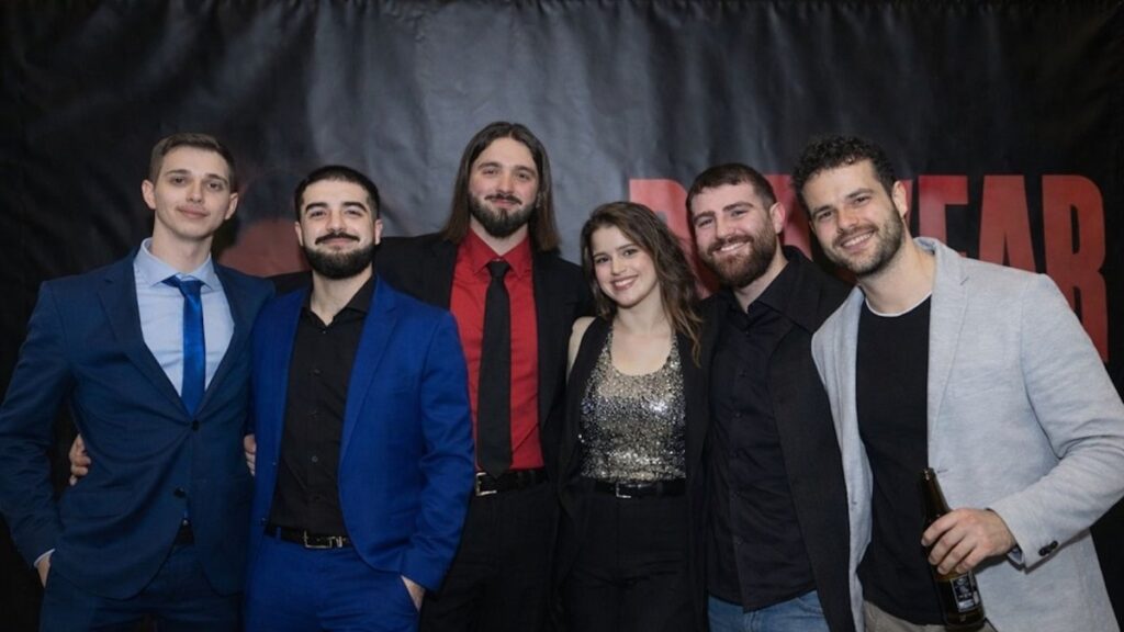 De izq. a dcha: Dani Raja, Fran Marín, Barto Muñoz, Candela Lobo, Yoel Martínez y Raúl Peregrín.