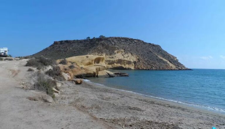 “Lubrín tendrá playa canina antes que Pulpí”