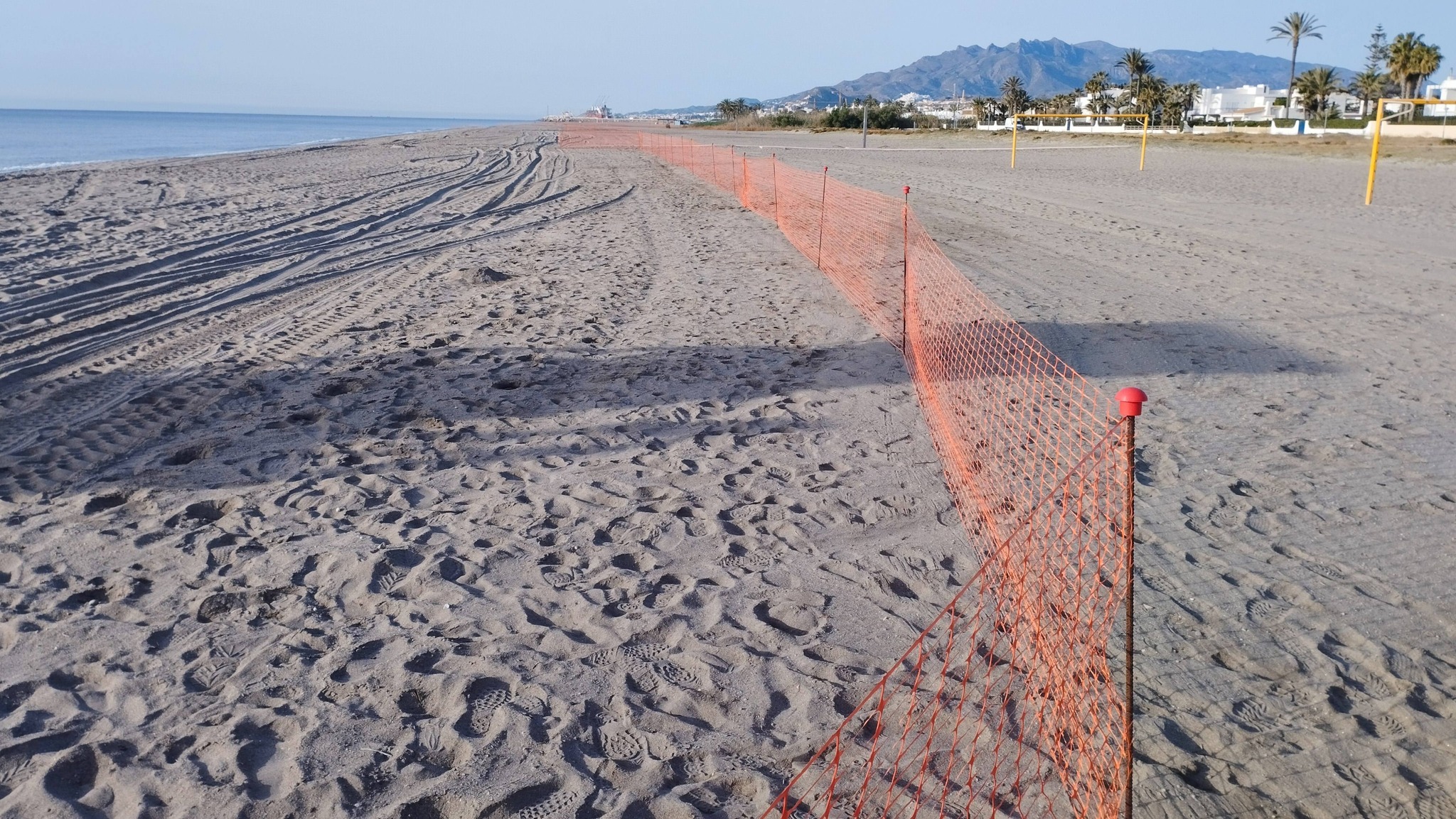 Con la nueva rehabilitación de las playas de Vera, el coste en arena supera el valor de los espigones pendientes