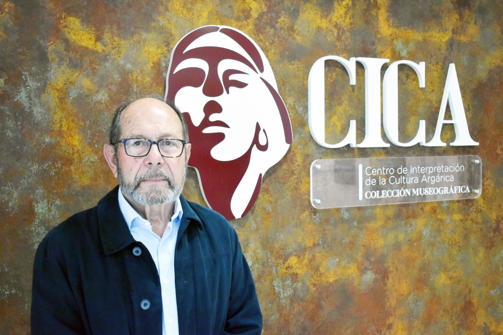 El CICA de Antas muestra el universo más íntimo de Francisco Ávila en una exposición antológica