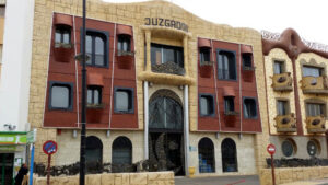 Piden ocho años de prisión para el 'tiktoker' que amenazó a jueces de Vera y a guardias civiles de la comarca