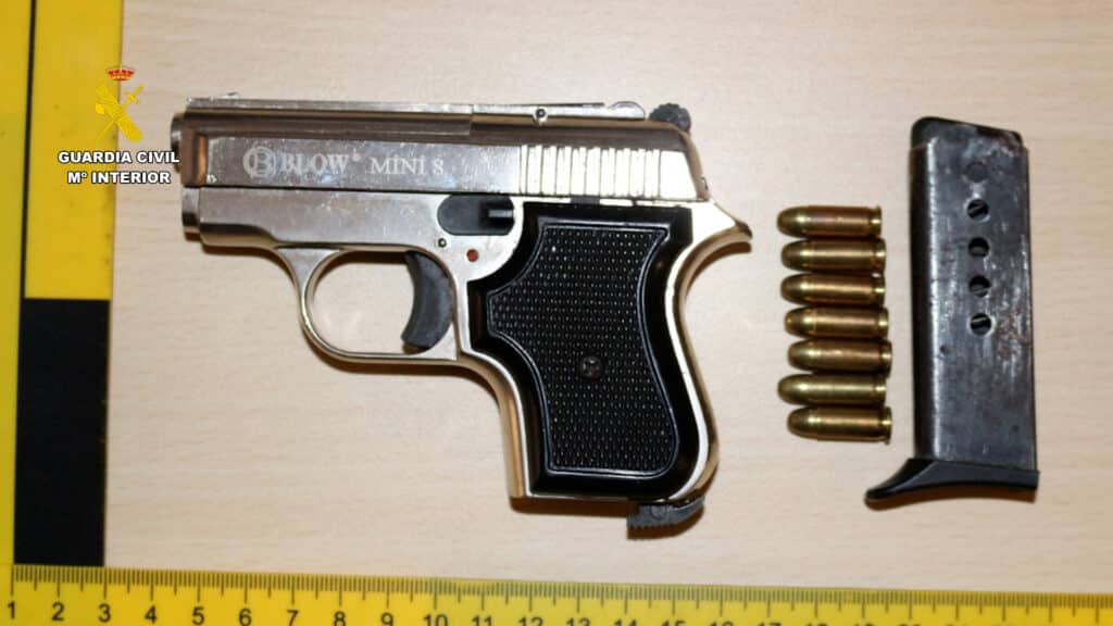 Desarticulada en Huércal Overa y Águilas una red criminal de suministro logístico de pateras taxi