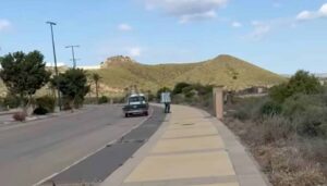 Un vecino de Vera graba cómo arrojan vidrios, lo denuncia y la Policía localiza al autor en horas