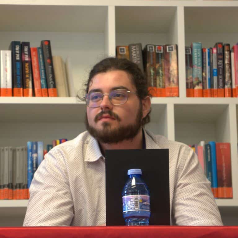 César Gómez Lorenzo presenta en Antas la tercera novela que publica con apenas 23 años