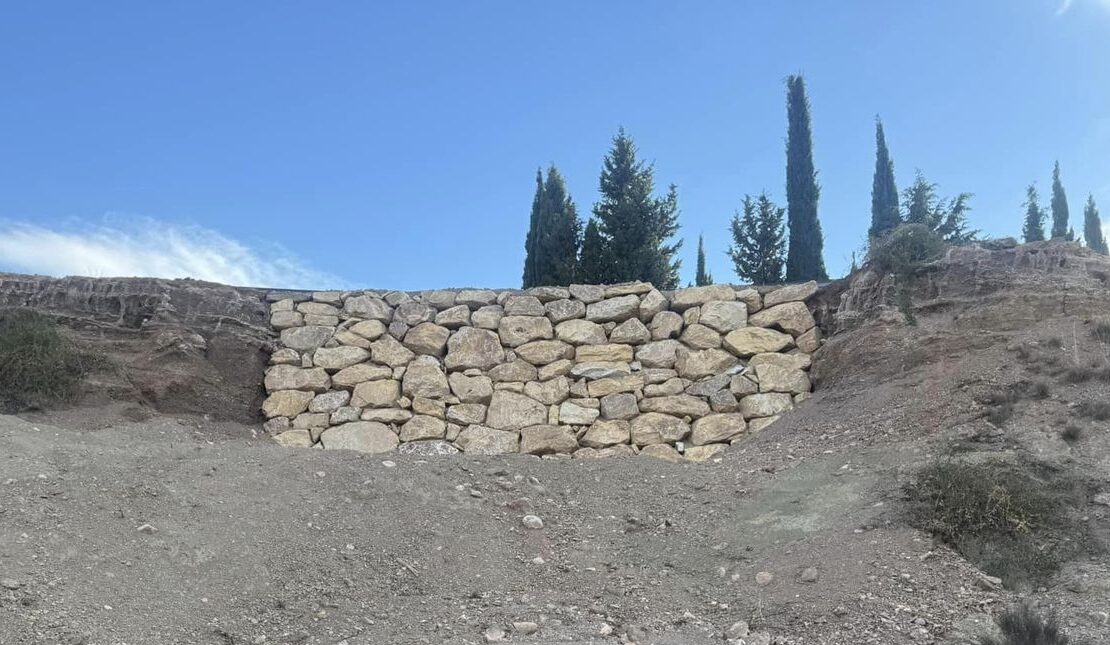 Zurgena asegura con muros y drenajes los taludes que las lluvias dejaron al borde del desprendimiento