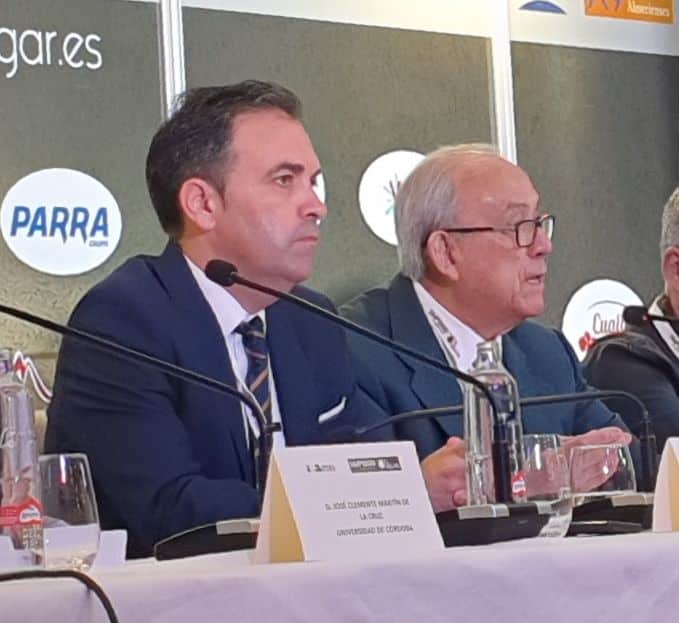 Antas acompaña a Oswaldo Arteaga en el último viaje del caballero de El Argar