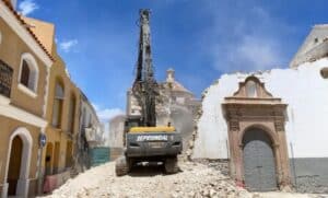 Cuevas se queda sin su convento: la torre iba a ser solo el principio de la demolición de la iglesia de San Francisco
