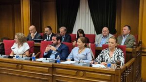 El alcalde pide la dimisión de María López por abstenerse en una ayuda de 100.000 € para Garrucha