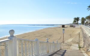 Costas cancela la aportación de arena a las playas de Garrucha por la aparición de praderas marinas Costas cancela la aportación de arena a las playas de Garrucha por la aparición de praderas marinas