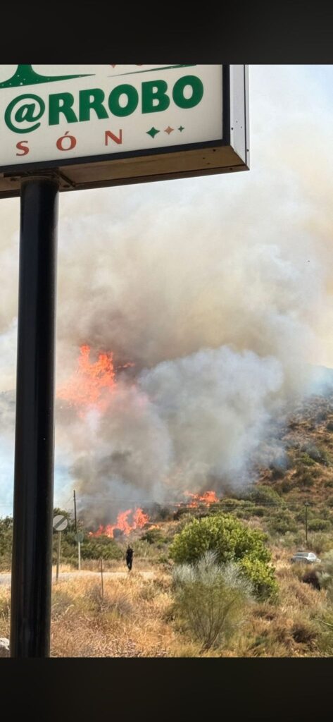 Controlado el incendio de Sopalmo (Mojácar): los vecinos regresan a sus casas Controlado el incendio de Sopalmo (Mojácar): los vecinos regresan a sus casas