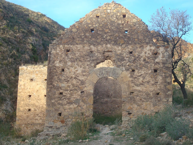 <span class="mancomunidad-title-wrap">
                <span class="mancomunidad-badge-titulo">Mancomunidad</span>
                <span class="mancomunidad-title-text">Teresa, un tesoro olvidado en Turre</span>
            </span>