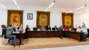 Los ecologistas anuncian querellas inmediatas contra los ediles que han impedido la nulidad de la licencia de El Algarrobico Los ecologistas anuncian querellas inmediatas contra los ediles que han impedido la nulidad de la licencia de El Algarrobico