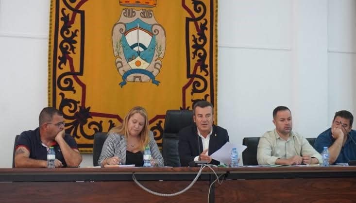 El Pleno de Carboneras aplaza la decisión sobre la nulidad del Algarrobico tras una propuesta de Felipe Cayuela