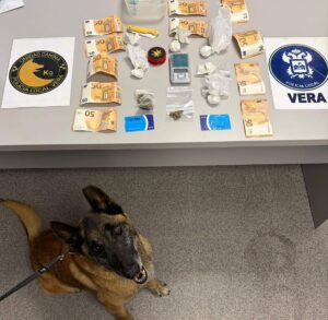 Dos detenidos durante las fiestas de la patrona de Vera: uno por tráfico de drogas y otro por desórdenes Dos detenidos durante las fiestas de la patrona de Vera: uno por tráfico de drogas y otro por desórdenes