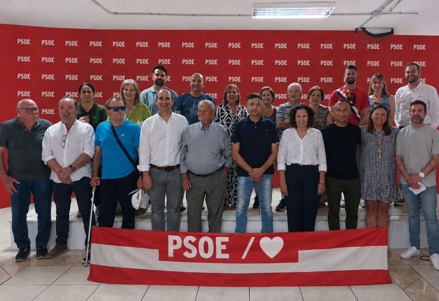 El PSOE cierra las puertas de su sede local a los concejales expulsados de Carboneras