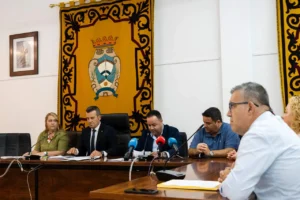 El Pleno de Carboneras rechaza el Plan de Ajuste propuesto por el alcalde El Pleno de Carboneras rechaza el Plan de Ajuste propuesto por el alcalde