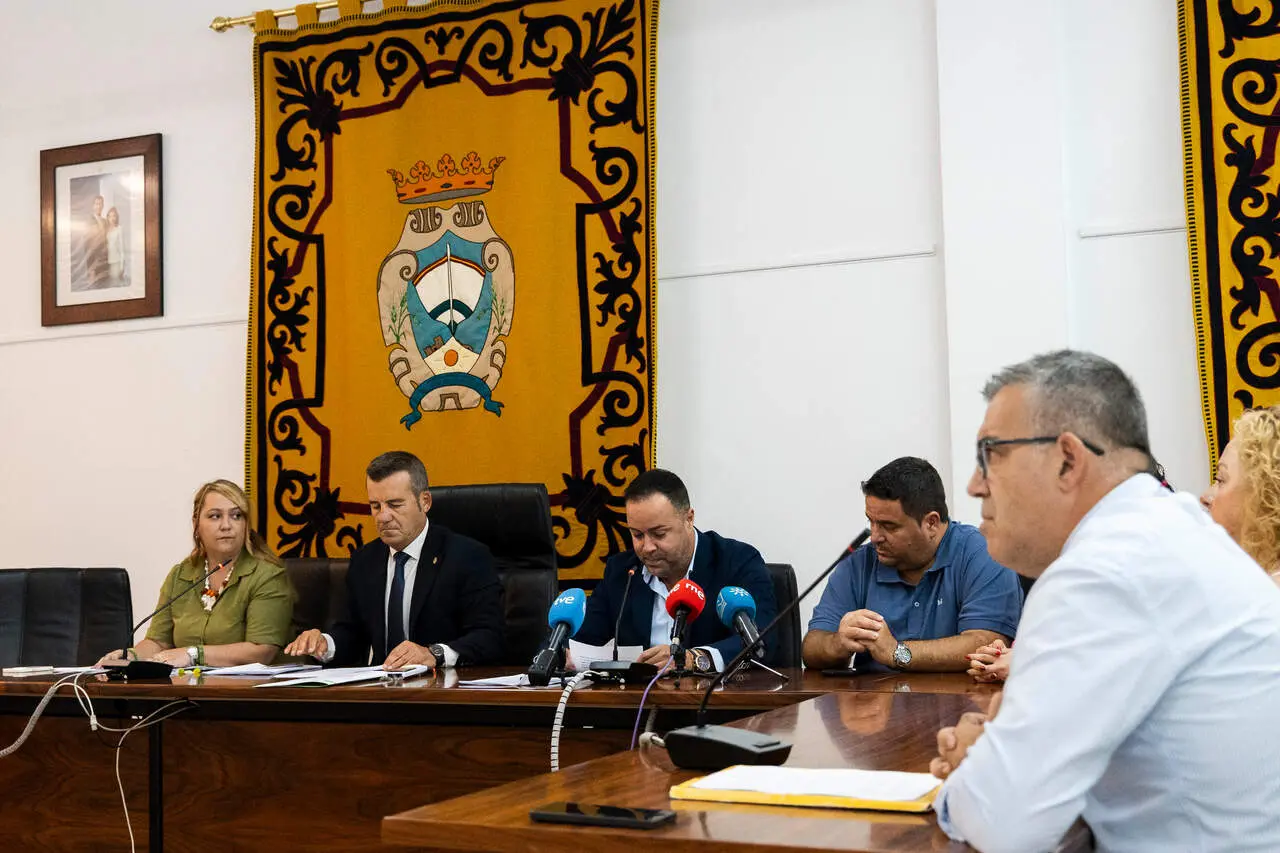 El Pleno de Carboneras rechaza el Plan de Ajuste propuesto por el alcalde